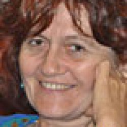 Profile photo of Laura Czerniewicz