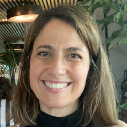 Profile photo of Nazaré Couto